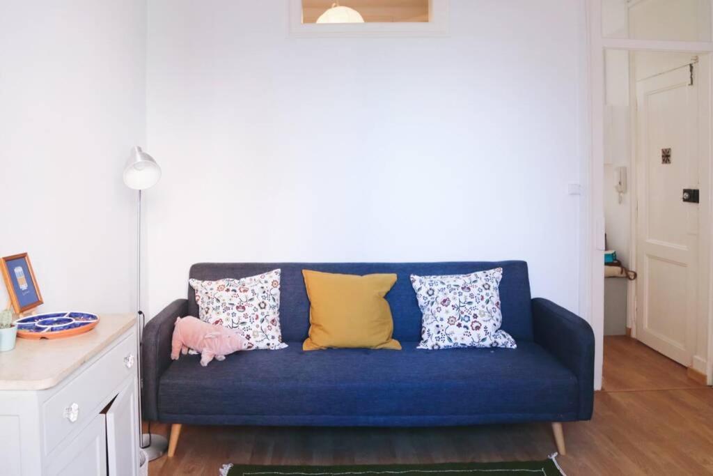 Two Bedroom Cozy Flat By River In Quiet Art Zone * Lissabon