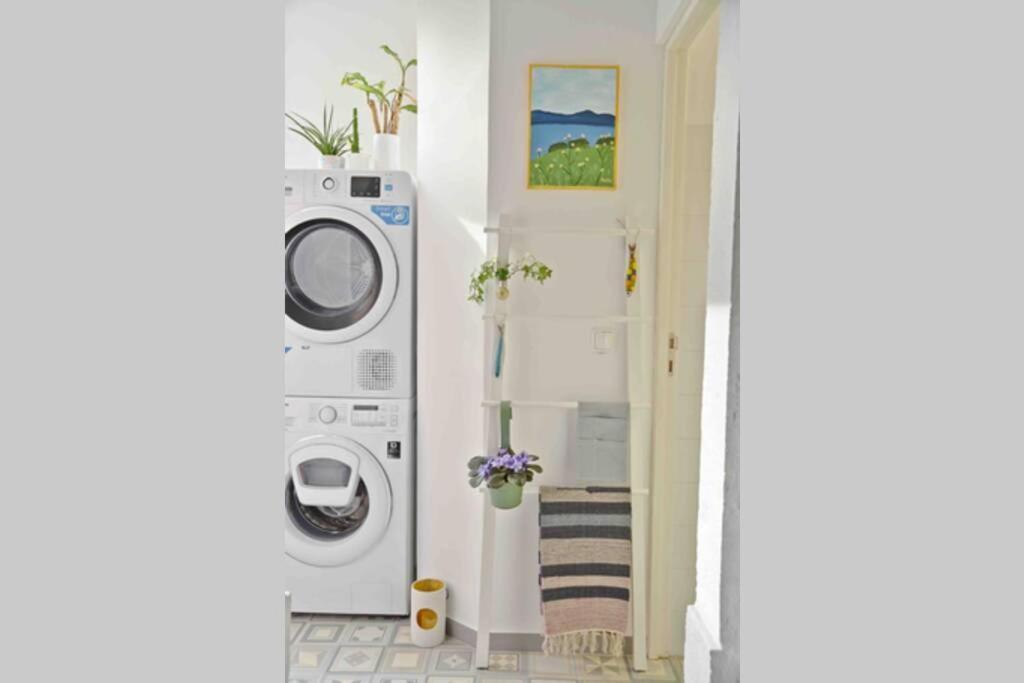 Appartement Two Bedroom Cozy Flat By River In Quiet Art Zone *