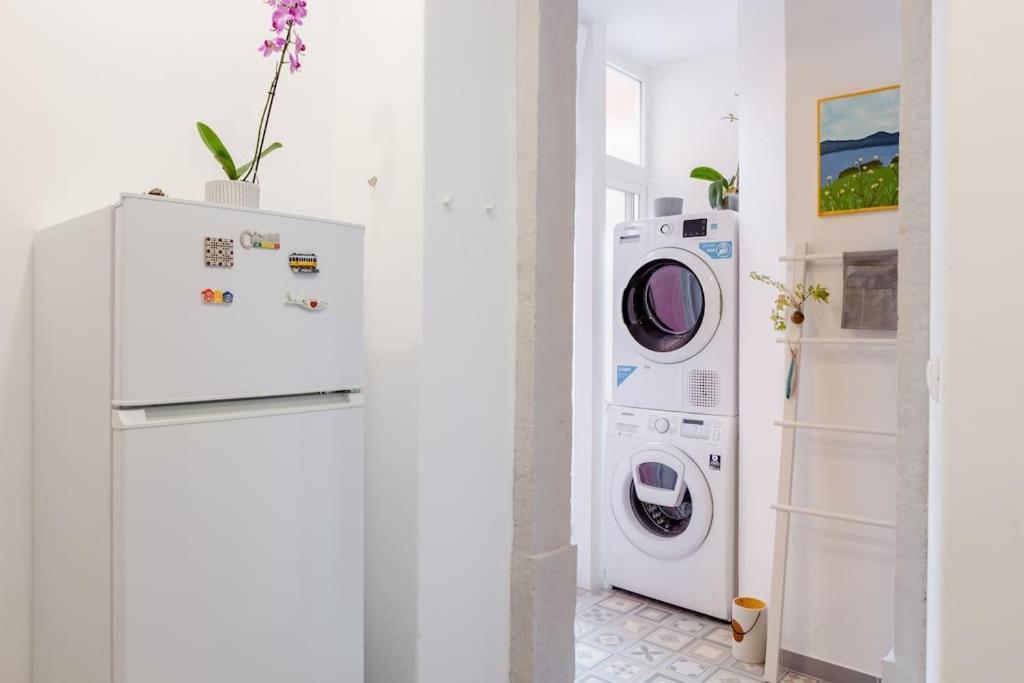 Two Bedroom Cozy Flat By River In Quiet Art Zone Appartement Lissabon